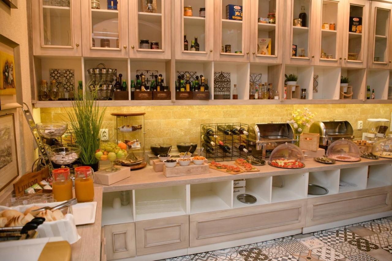 Hotel Castel Râmnicu Vâlcea Extérieur photo