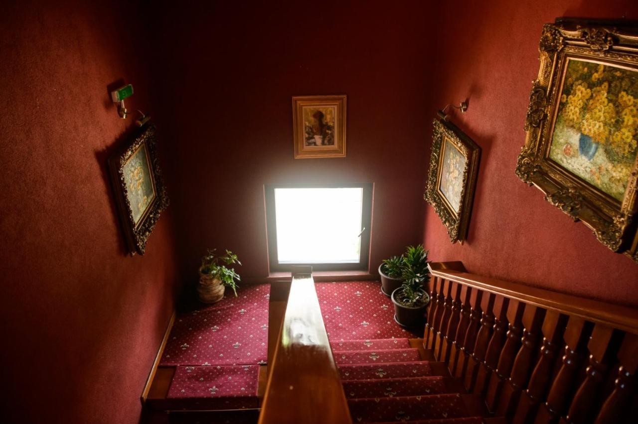 Hotel Castel Râmnicu Vâlcea Extérieur photo