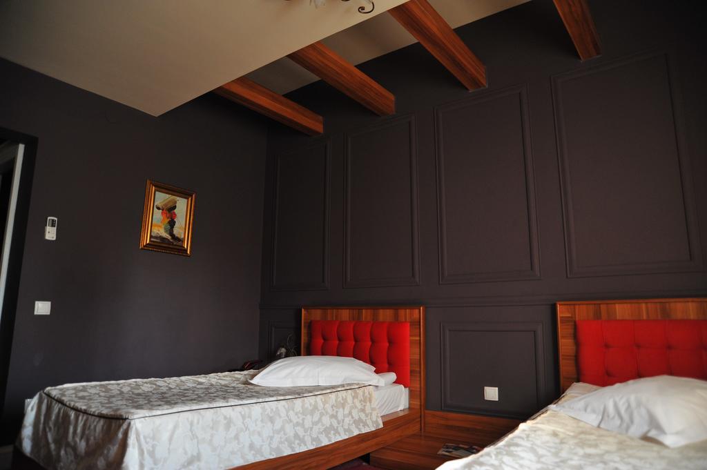 Hotel Castel Râmnicu Vâlcea Extérieur photo