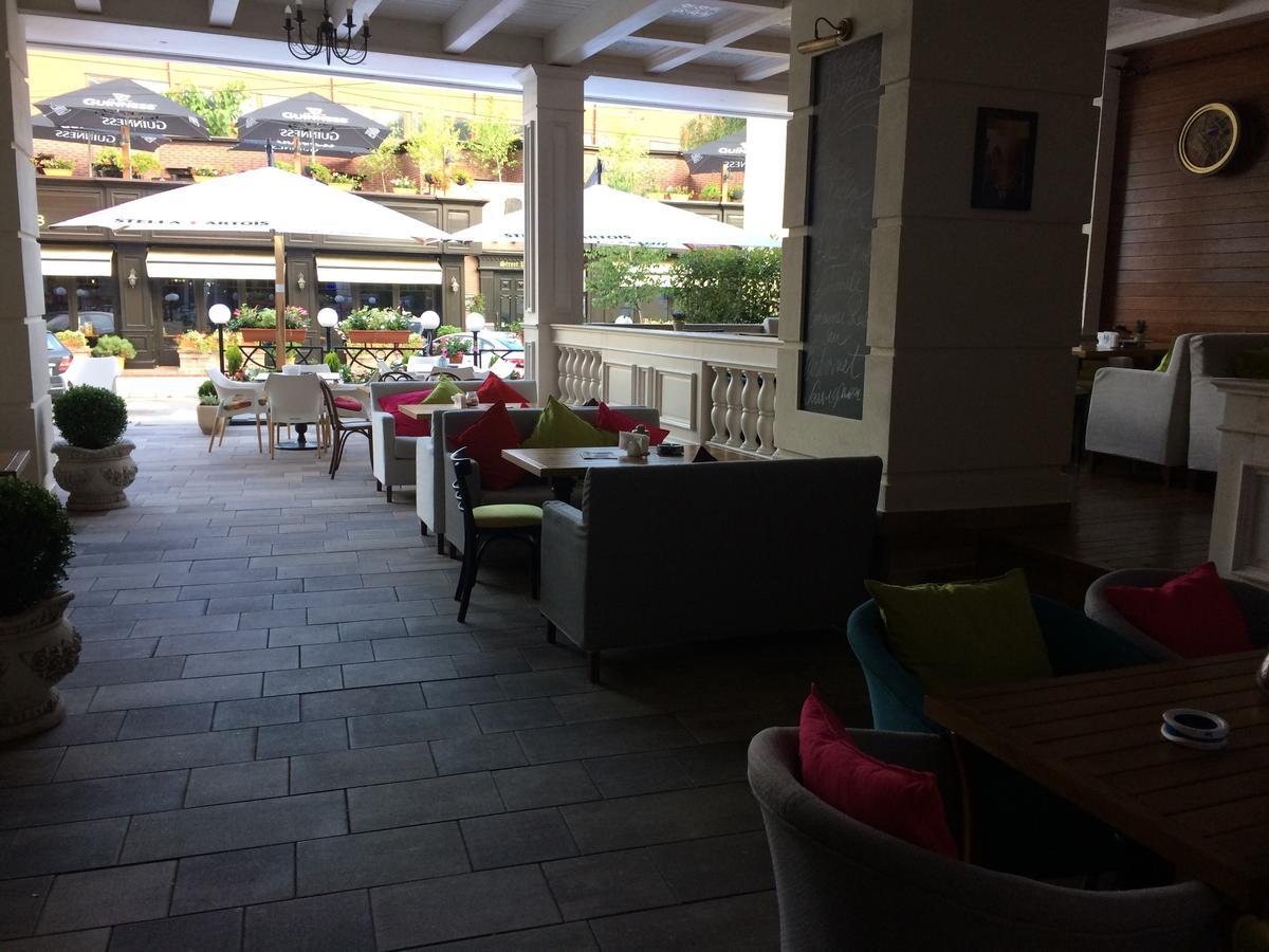 Hotel Castel Râmnicu Vâlcea Extérieur photo